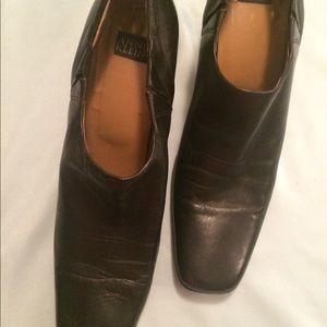 Anne Klein boot shoe with heel